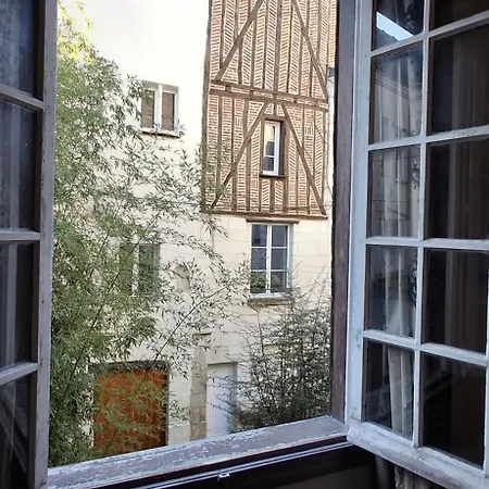 Appartement Typique Au Coeur Du Vieux Tours Exterior foto