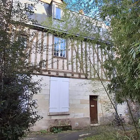 Appartement Typique Au Coeur Du Vieux Tours Exterior foto
